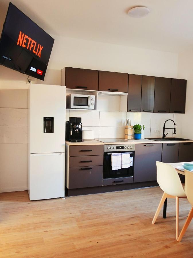 Luvono Apartments - 2 Schlafzimmer / Netflix / Disney+ Magdeburgo Exterior foto
